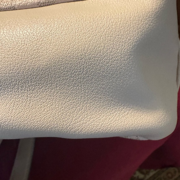 Juicy Couture Brighter Than A Diamond Classic Cream Monogram Shoulder Bag EUC - Picture 12 of 16